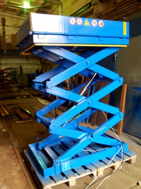 3-х ножничный подъемник с аппарелью